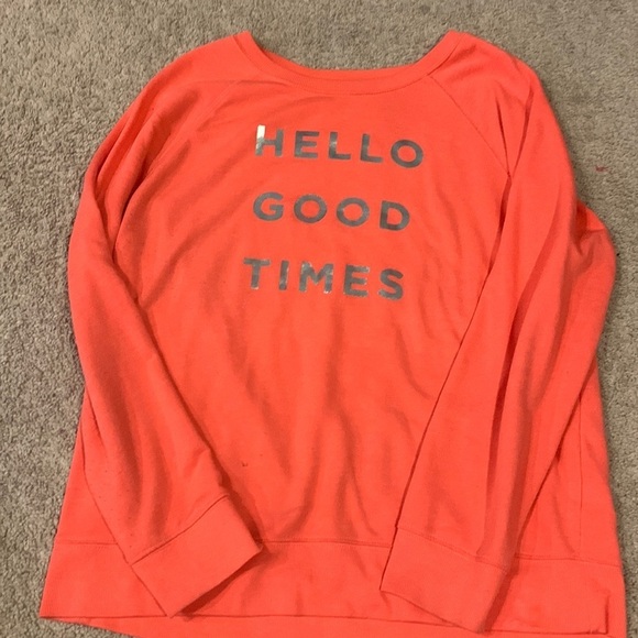 Old Navy Tops - Women’s Old Navy Crewneck Sweatshirt
